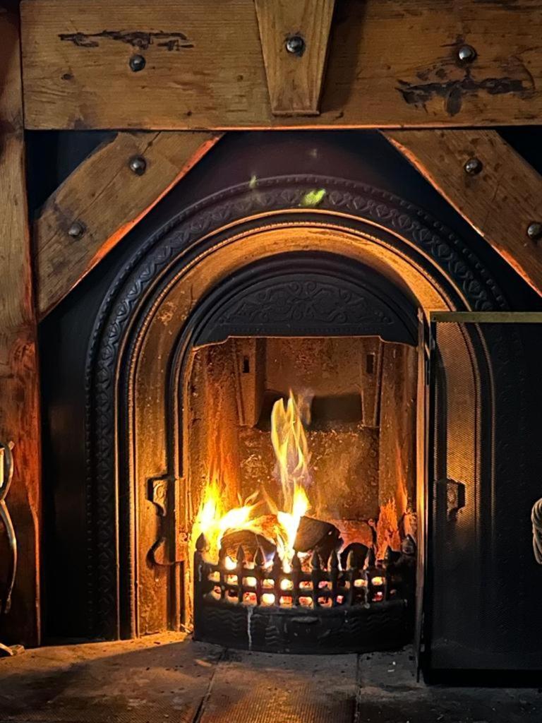 Cosy Cottage With Sea & Mountain Views Carnlough Exterior foto